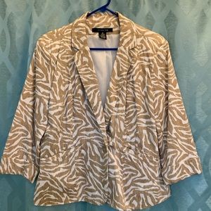 89th & Madison women’s 3/4 sleeve blazer, 1 button, 2 front pockets, size XL